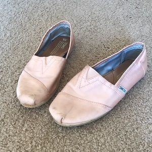 Toms size 8 slip ons